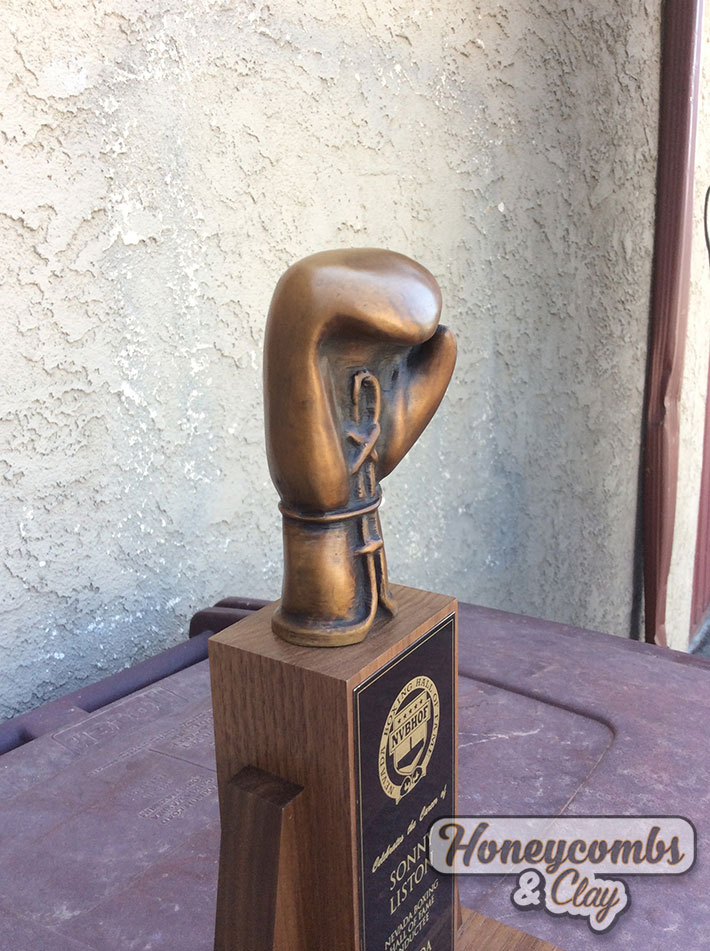 Steven_Harpst_Boxing_Glove_Trophy_HoneycombsAndClay_027